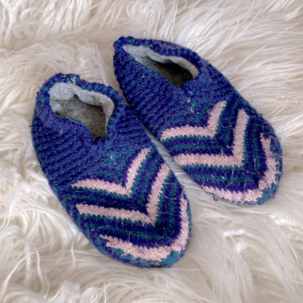 Bombas youth slippers
